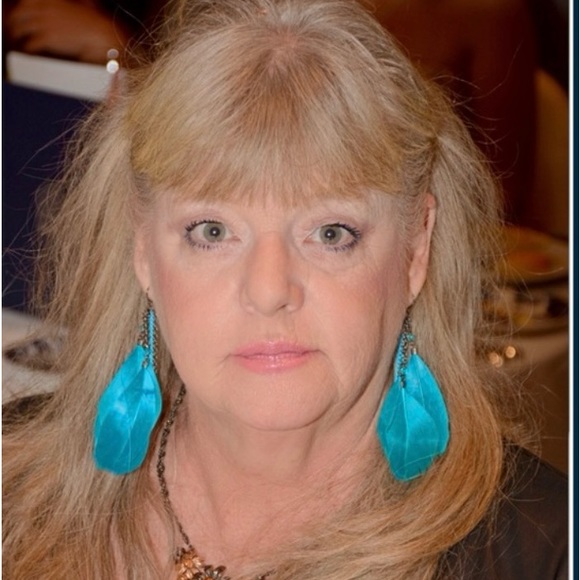 I AM LIVE NOW‼️LIKE THIS TO BE NOTIFIED OF MY NEXT SHOW🩷HAT GAME💕 - Picture 2 of 10